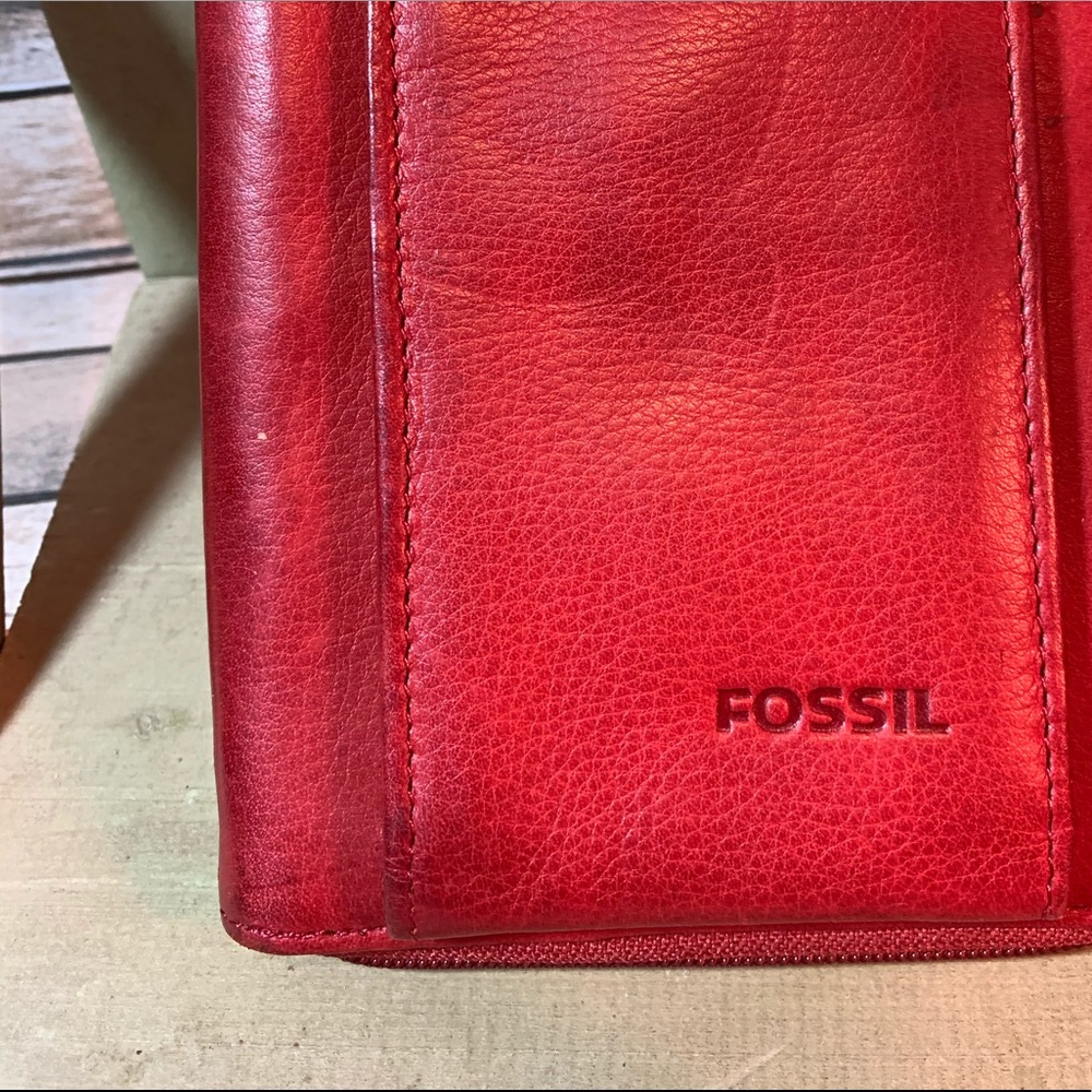 Fossil Wallet with crossbody straps